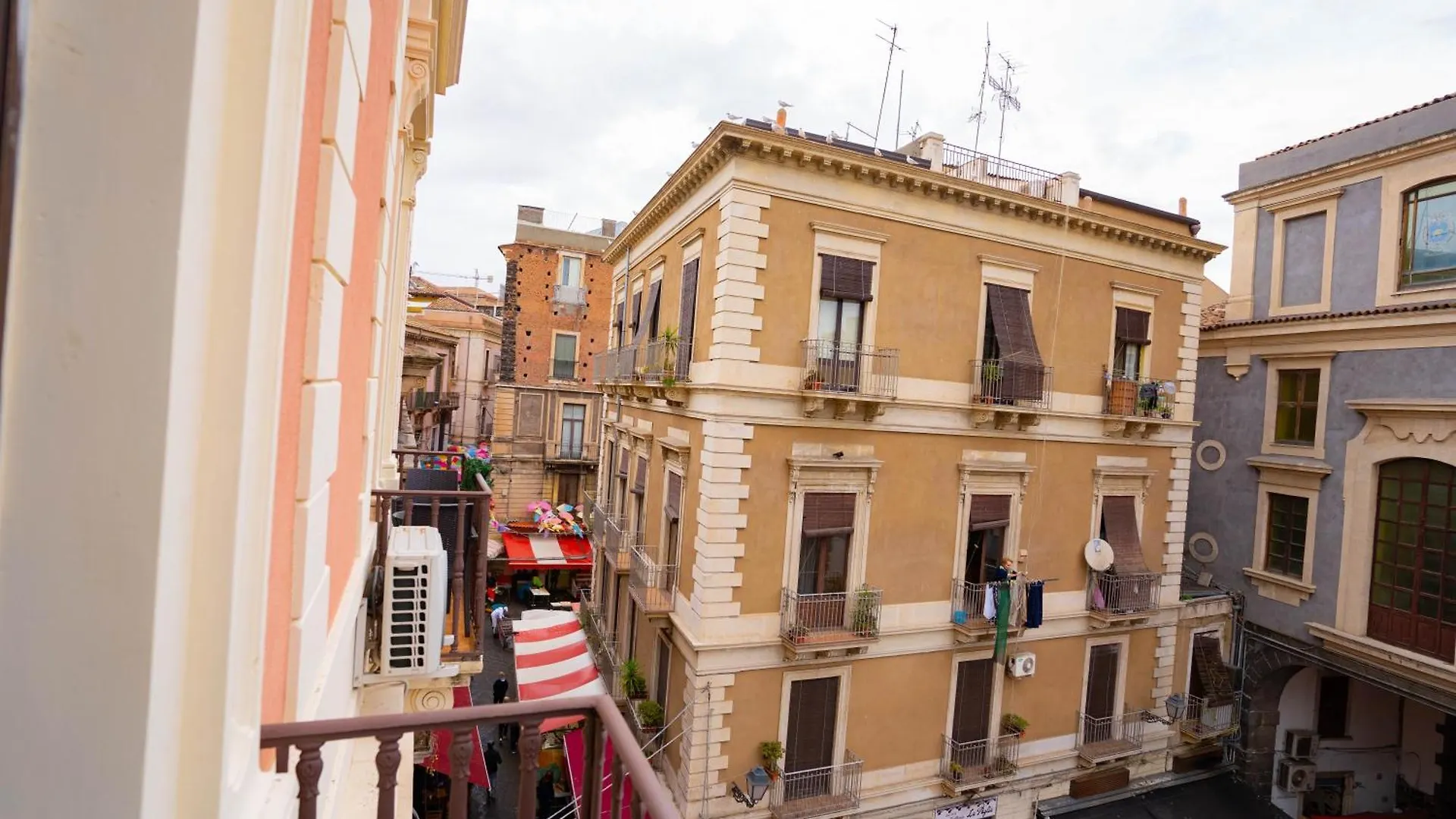 Apartment Sicily In Home Centro Catania Pescheria